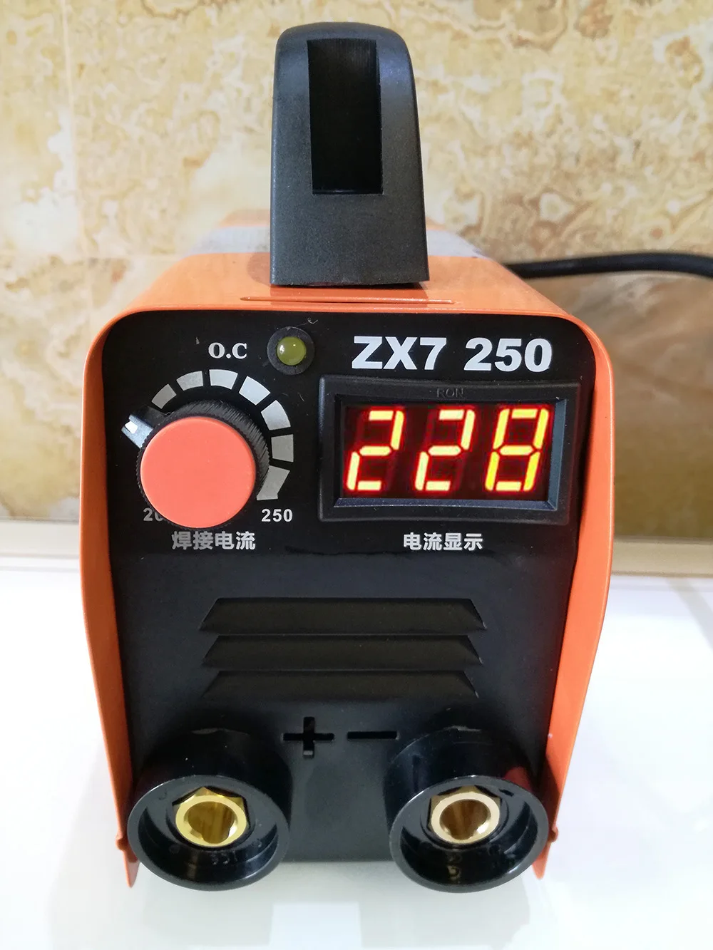 ZX7-250 ЖК-дисплей Электрический сварочный аппарат 20-250A Arc/MMA Инвертор IGBT сварочные работы