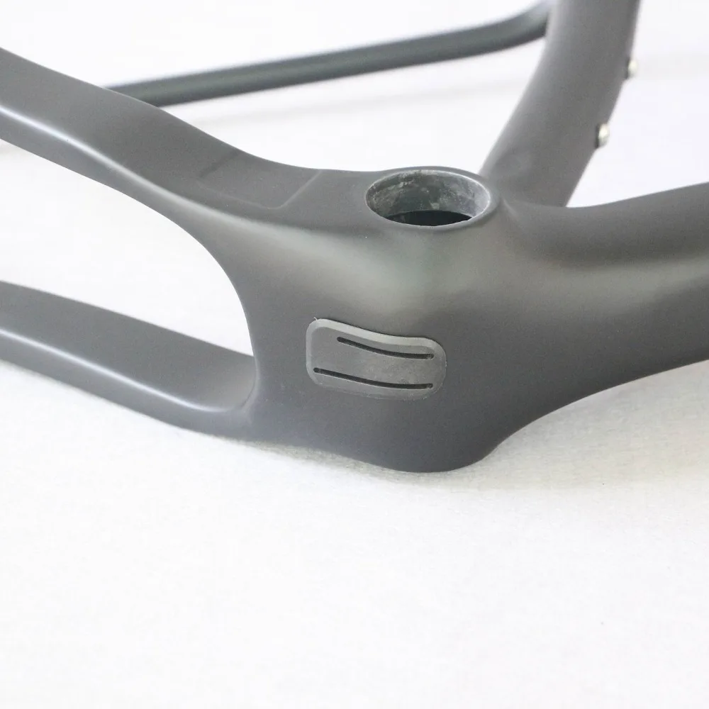 Clearance 2019 carbon Mountain Bicycle  Frame 29er Boost 29er plus frame with BB92 with 29er*2.35 tire fm199 Frame and 29er*3.0  FM299 4