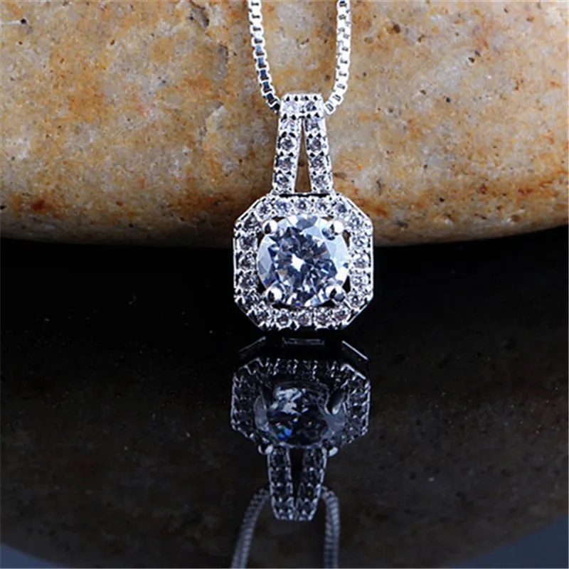 

RONGQING Simple Elegant Square Zircon Pendant Necklace Cubic Zirconia Anniversary Jewlery Gift for Women