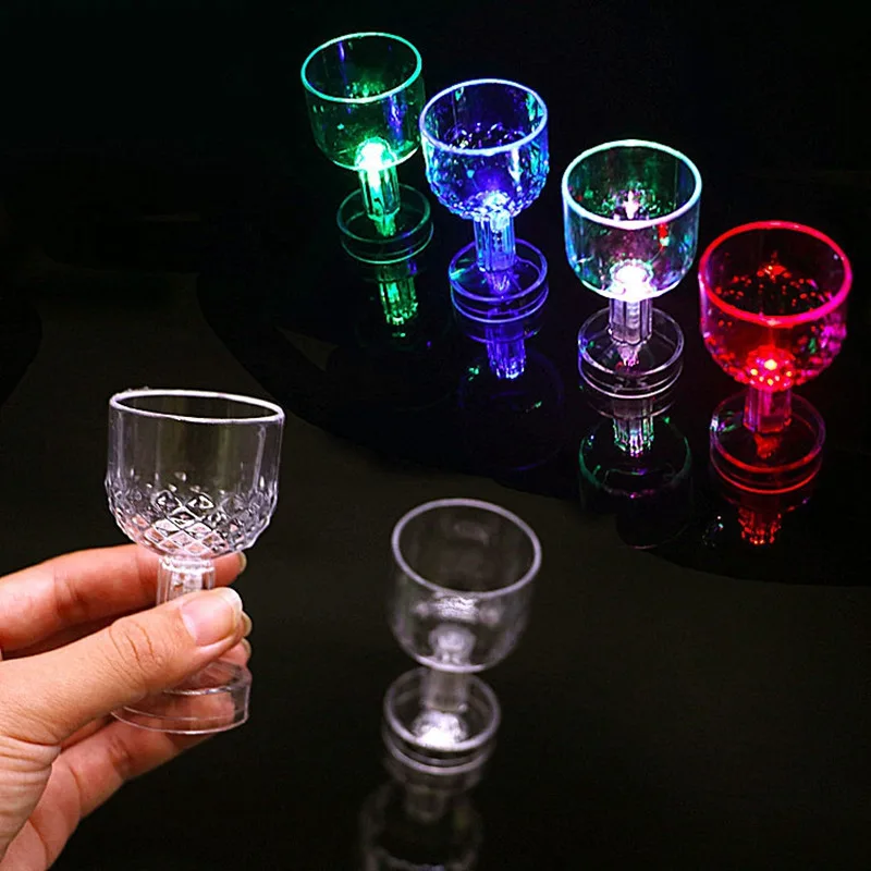 

1PCS LED Nightlight Lamp Cup Shape Luminous KTV Bar Night Light Novelty Plastic Cup