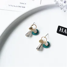 Модный дизайн в виде геометрических фигур темперамент стягивается в виде геометрических фигур расположен земельный шнек сверлы, с украшением в виде кристаллов ушные капли уха подвергая механической обработке снимается роль Винтаж серьги