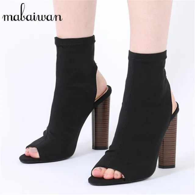 How To Stretch Fabric Peep Toe Shoes How To Stretch Fabric Peep Toe Shoes