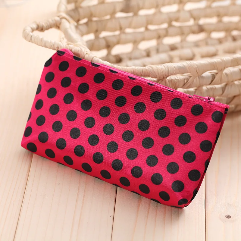 

YITIANMEI fashion Waterproof Bags Red Zipper Travel Cosmetic Bag Makeup Bag P17005