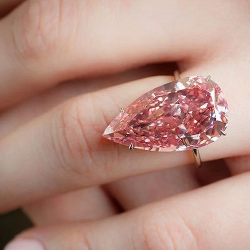 

Fashion Inlaid Gem Crystal Female Ring Classic Water Drop Geometric Engagement Ring Jewelry Gift