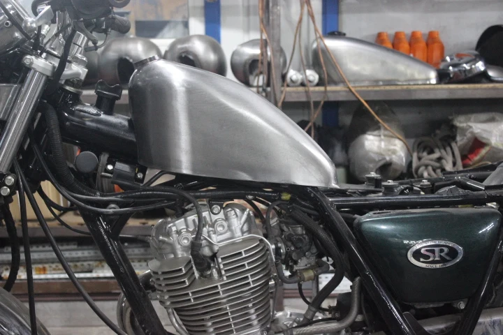 Модифицированный новый топливный бак для YAMAHA SR400 Ретро с газовой крышкой