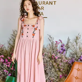

Pink Embroidery Loose Tank Dress Elegant Spaghetti Strap Pleated Long Dress Ladies Casual Party Sundress Vestidos