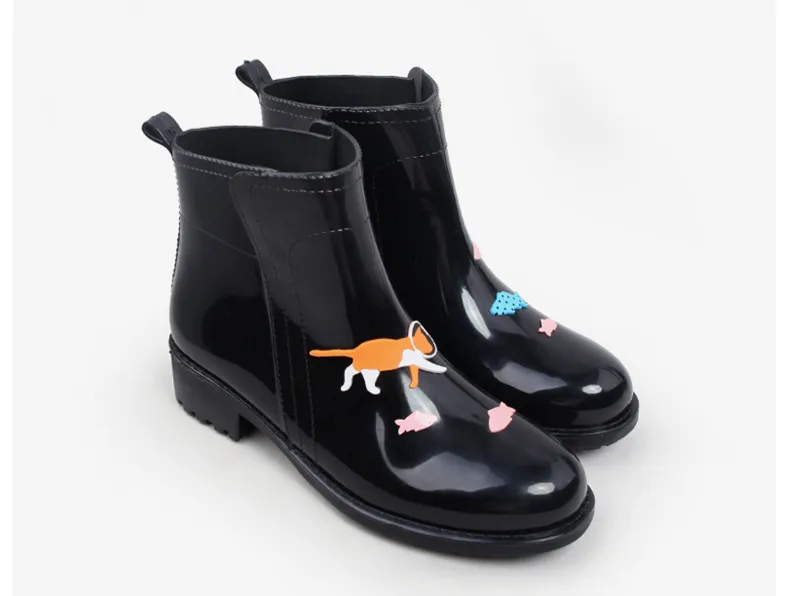 Rouroliu/женские непромокаемые ботильоны из ПВХ с изображением животных из мультфильма, непромокаемая обувь для воды, женские резиновые сапоги, резиновые сапоги без шнуровки, TR114