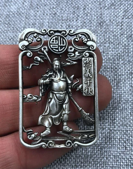 

Chinese Collection Decoration Tibetan silver Guan yu "Guan gong" Plate Pendant