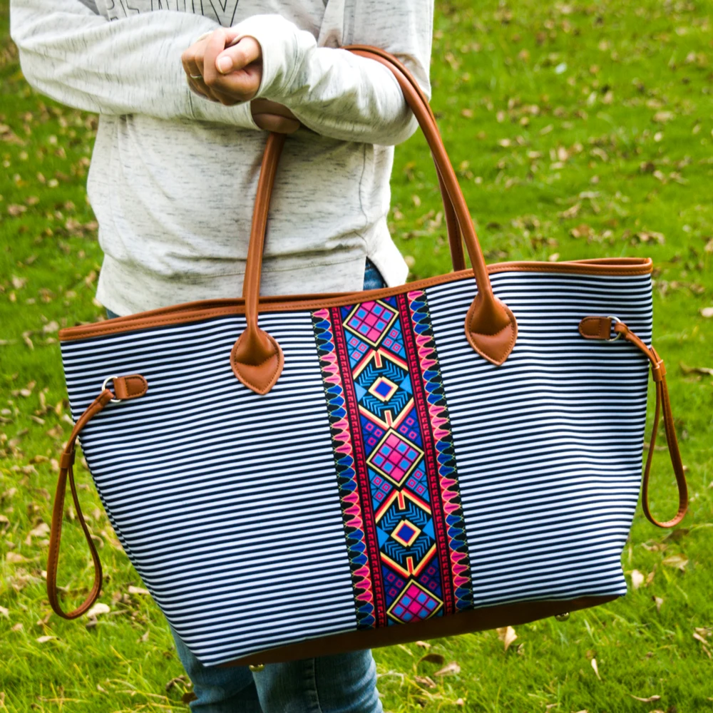 endless tote bags & wristlet  (2)