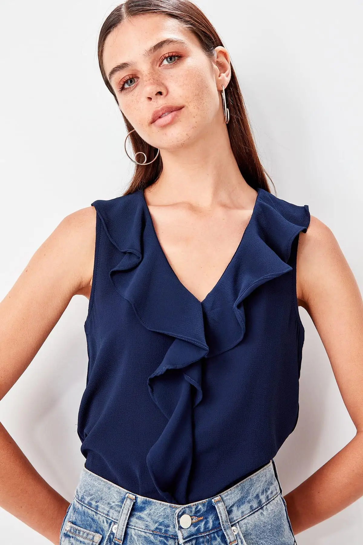 

Trendyol Navy Blue Ruffle Detail Bluz TWOAW20BZ0023