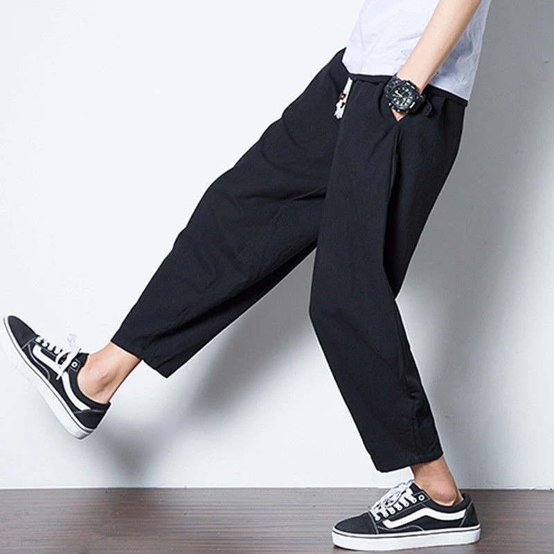 модные широкие штаны. штаны корейца. корейские модные штаны мужские. корейские модные спортивные штаны. штаны бтс.