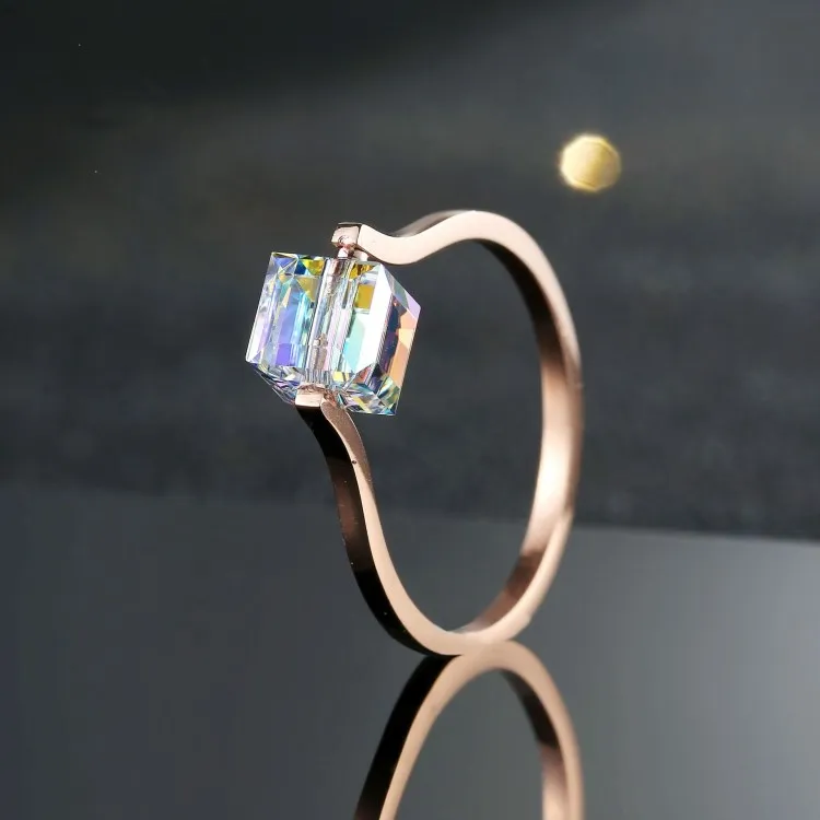 

2019 New European color zircon For Women Fashion Jewelry Rings Crystal from Swarovski For Female Party jewelry