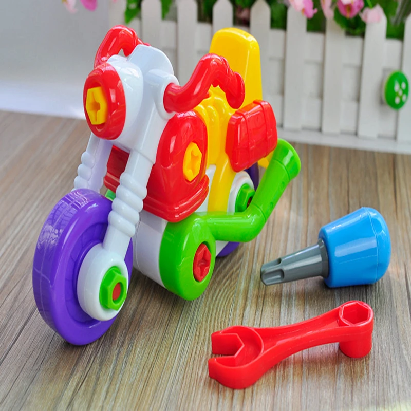 disassembly motorcycle model toy hands assembling plastic toys for baby early education DIY toy motorcycle assembling model disassembly motorcycle model toy hands assembling plastic toys for baby early education DIY toy motorcycle assembling model