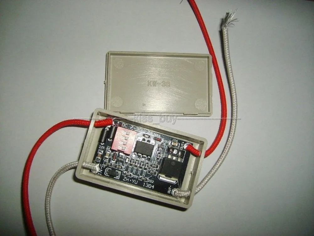 

12V-24V LED Brake Stop Light Lamp Flasher Module Flash Strobe Controller 16 Mode module