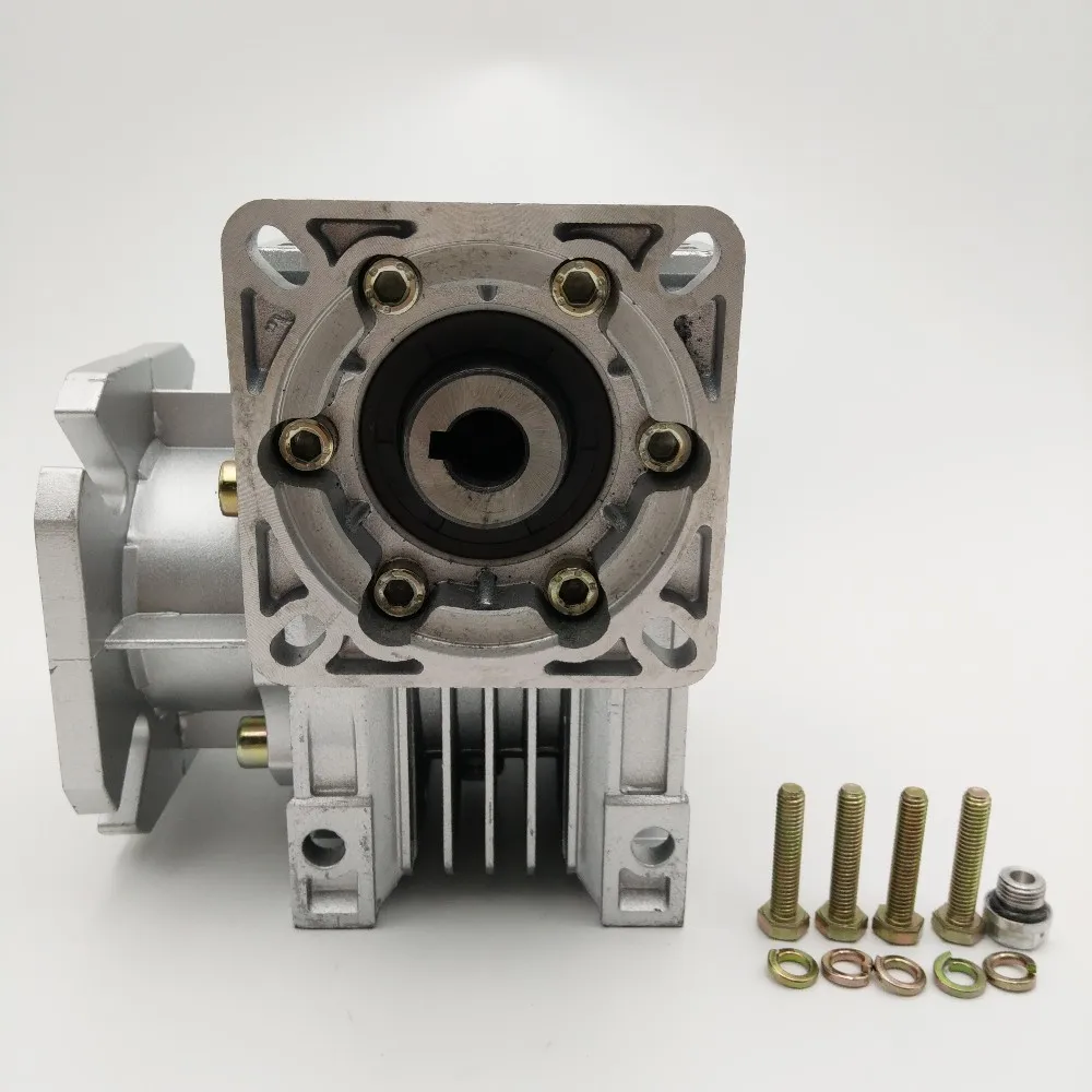 NMRV050-10 with short output flange (2)