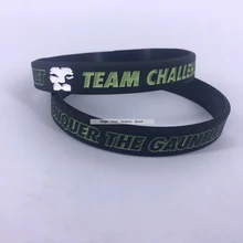 Индивидуальный черный Комбинированный силиконовый браслет с логотипом, Рельефные полосы со скидкой 500 шт