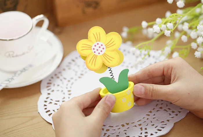 Animados de Madeira Vaso de Flores da Pasta do Cartão de Mensagem Lote Bonito Flores Clipe Foto Desenhos Memo Clipes Titular Desktop Decoração 18 pc - 6 Material escolar e de escritório