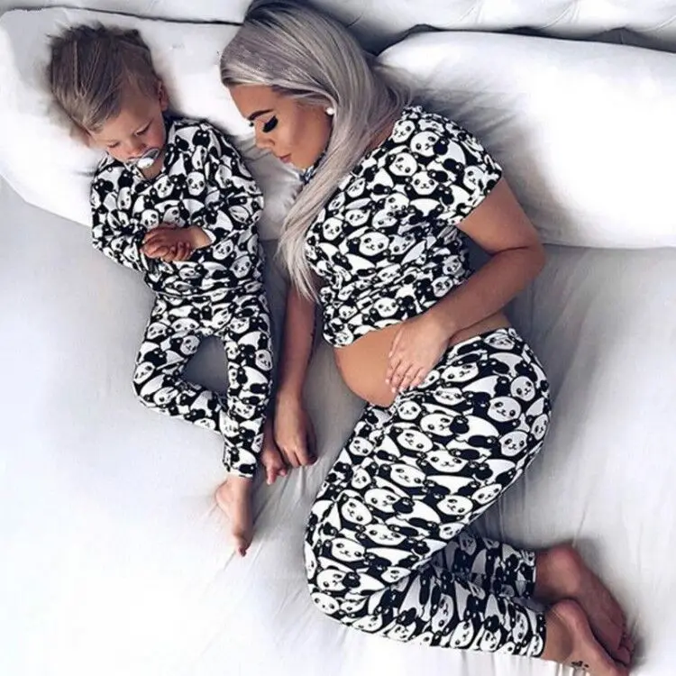 

2019 Spring Family Matching Mother Daughter Son Baby Kid Clothes New Women Panda Print Pajamas Sleepwear Nightwear Pyjamas Suits