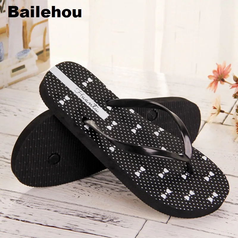 

Bailehou Women Beach Slippers Summer Flip Flops Slip On Slides Flat Women Casual Shoes Female Fashion Shoes Indoor Home Slipper