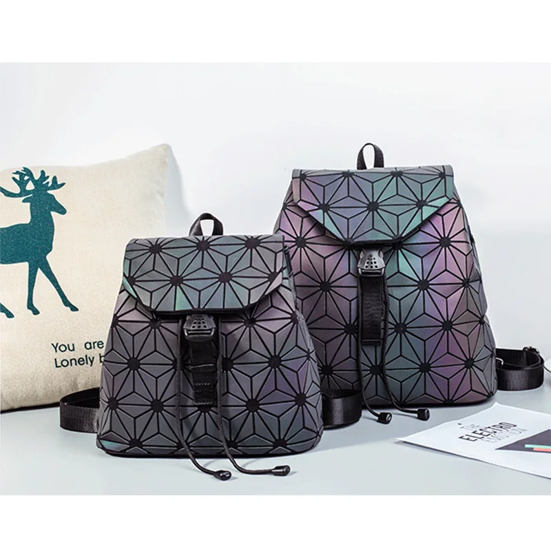 Женский рюкзак светящиеся школьные сумки маленькие модные рюкзаки для девочек-подростков известный бренд Роскошная Геометрия голографическая Mochila