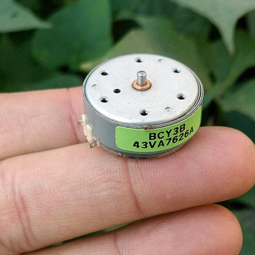 

1PC 400 ultra-thin mute Solar small DC3V motor 6500 rpm DIY model