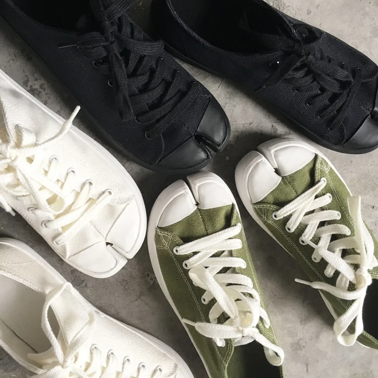 

Canvas shoes Woman Breathable Lace Up Ninja shoes