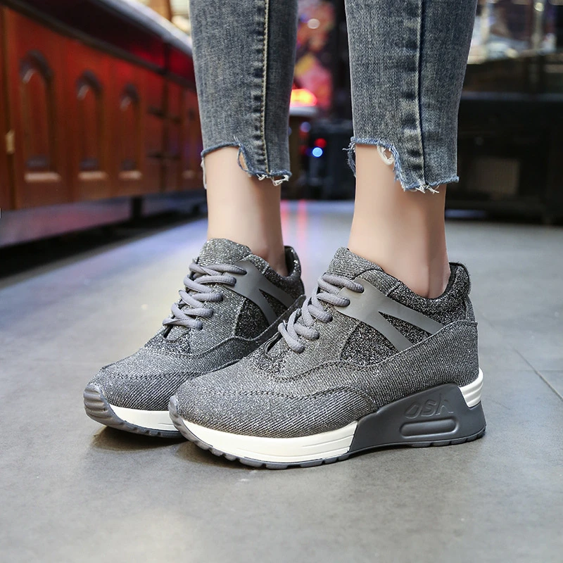 

2019 onw arrival Thick Bottom Increased Women Casual Shoes Summer Wedge Sneakers Dropshipping Luxury Reflective Cloth Shine Shoe