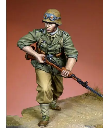 

1/24 75mm Uncolor soldier 1942 (WITHOUT BASE ) toy Resin Model Miniature resin figure Unassembly Unpainted