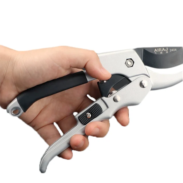 AIRAJ 정원 전정 가위: 두꺼운 가지를 위한 깔끔한 절단