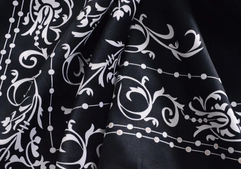 [BYSIFA] черно-белые цветочные большие квадратные шарфы обертывания дизайн женские элегантные атласные шарфы обертывания шарф-снуд на голову, хиджаб 90*90 см