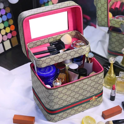 

2019! top selling!portable cosmetic bag large capacity makeup bag red nice