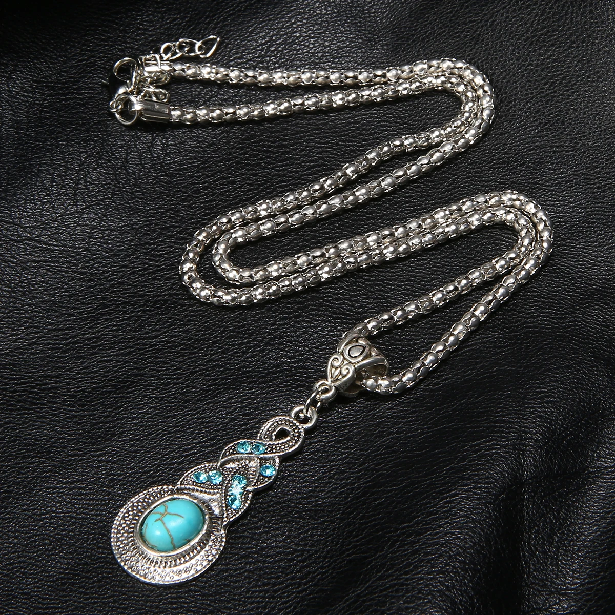 Vintage Synthetic Stone Tibetan Pendant Necklace Shellhard Trendy Link Chain Crystal Necklace For Women Fashion Jewelry Bijoux