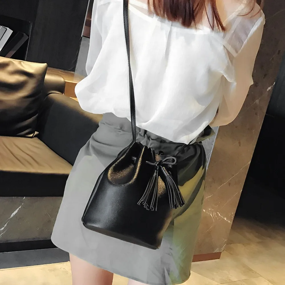 Fashion Pu Leather Mini Shoulder Bags Women Tassels Drawstring Messenger Bucket Small Crossbody Casual Girls Handbag Bolso Bag