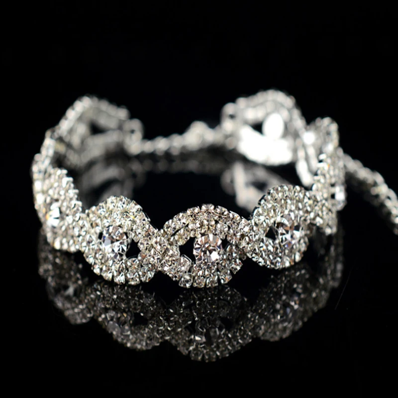 Новинка, Модный Элегантный яркий женский браслет с кристаллами и серебряной металлической цепочкой, свадебные ювелирные изделия, подарок