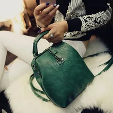 Hohe qualität luxus frauen rucksack niedlichen frauen tasche paket schlange muster Pu-leder mini rucksäcke damen berühmte design bag2V33