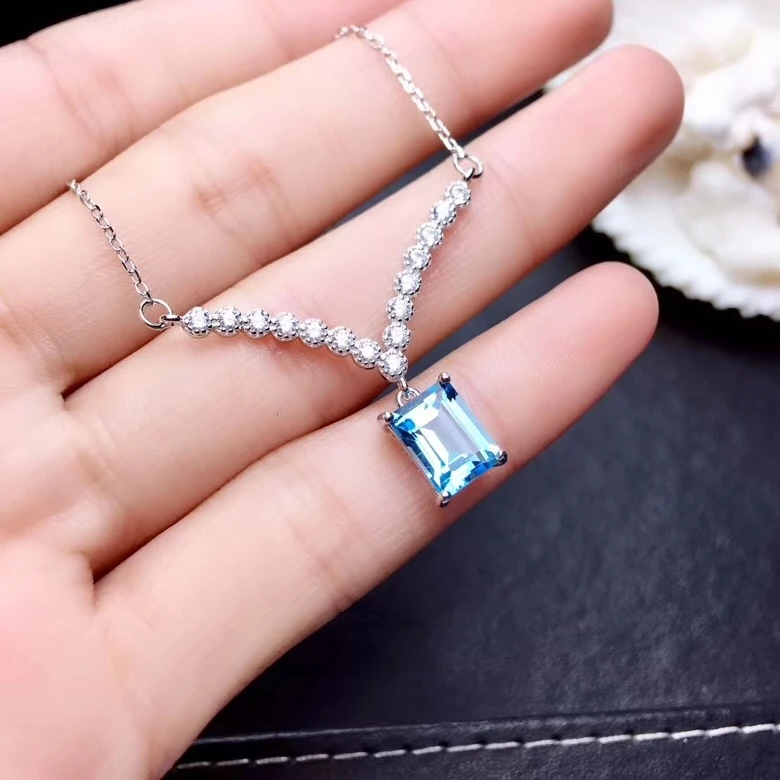 925 Fine silver necklace with light blue topaz pendant triangular shape triangle TRIANGLE BLUE