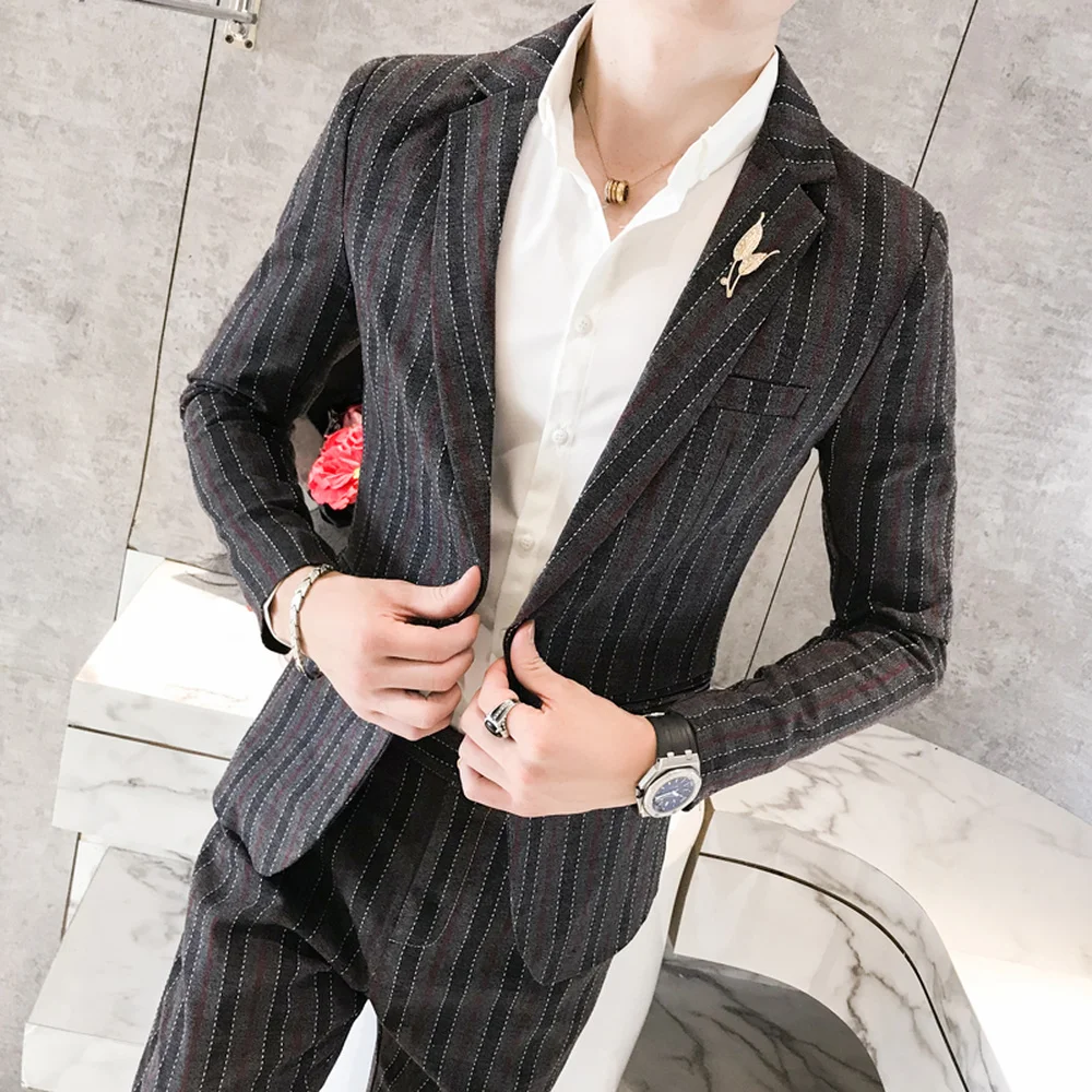 الذكور النمط البريطاني شخصية مخطط صغيرة واحدة مشبك دعوى الذكور الاجتماعية الأزياء الأعمال رداء غير رسمية 2 قطعة (سترة + السراويل)