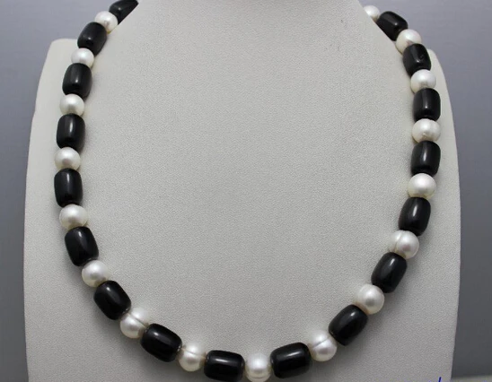

huij 003294 White Freshwater pearl Necklace 10-11mm and black Agate 11x14mm metal clasp