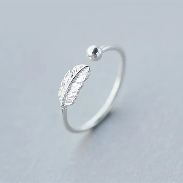 Hot Sale Atmosphere Personality 925 Sterling Silver Jewelry High-quality Feather Hot Sale Atmosphere Personality 925 Sterling Silver Jewelry High-quality Feather