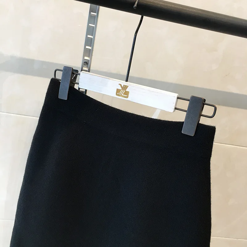 2017 new winter skirt womens A-Line high waist elastic knitted skirt solid color fashion holes warm women mini skirt GL1018 (4)