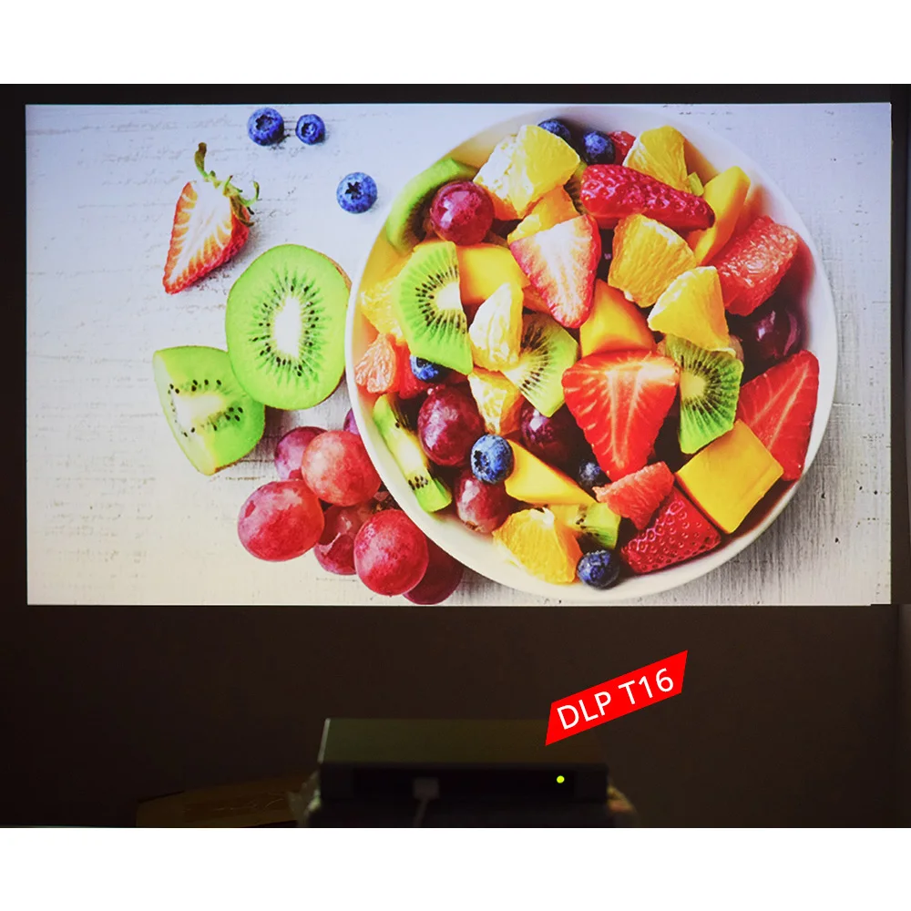 ThundeaL T16 DLP Projector 280ANSI Android 5.1 WiFi Bluetooth Battery Handheld Game Video Miracast Airplay Mini LED Projector