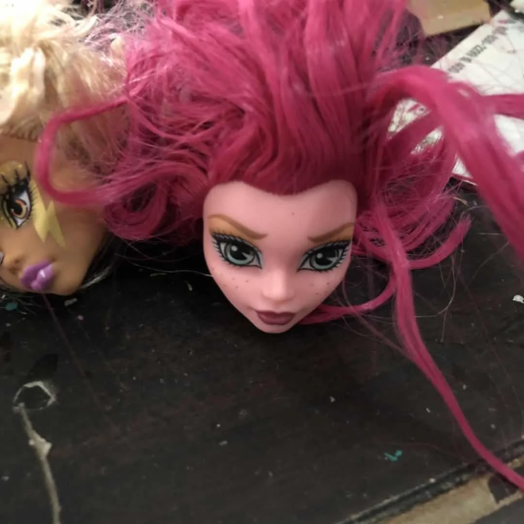 Голова куклы монстра с волосами ПВХ Devil коллекция ограниченная - Цвет: Черный
