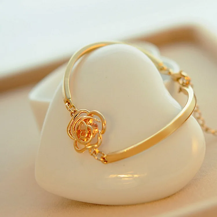 new fashion Korean version of the Golden Rose upscale camellia zircon bracelet jewelry