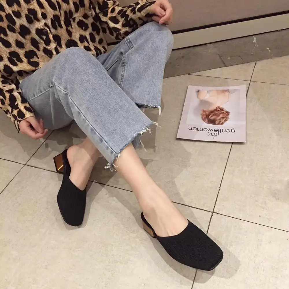 Женские тапочки с вязаным квадратным носком; дышащие сандалии и тапочки на резиновой подошве; женская обувь на высоком каблуке 4 см