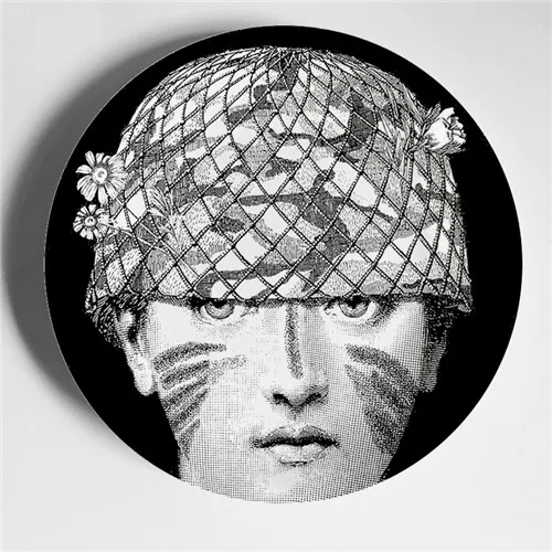 Горячая Красота иллюстрация Fornasetti тарелки настенные подвесные декоративные ремесленные блюда дома/отеля/бара/образца комнаты фон тарелка - Цвет: 28