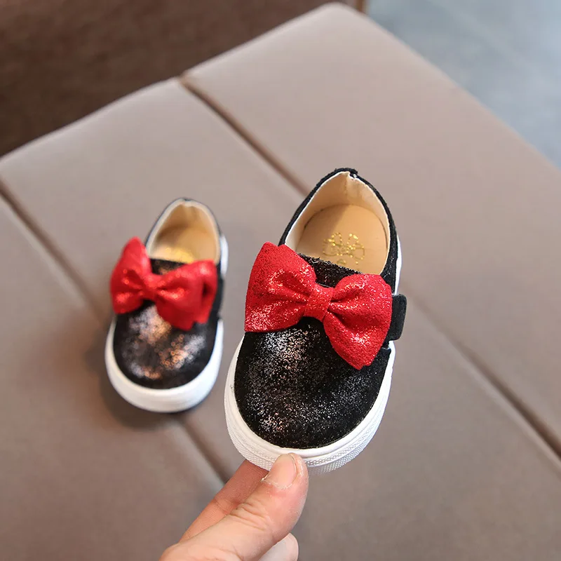 

2018 new 12-14CM Baby First Walkers Pu Leather Bling Bowtie Infant Girls Soft Sneakers For Baby Toddler Outwear Flat Shoes