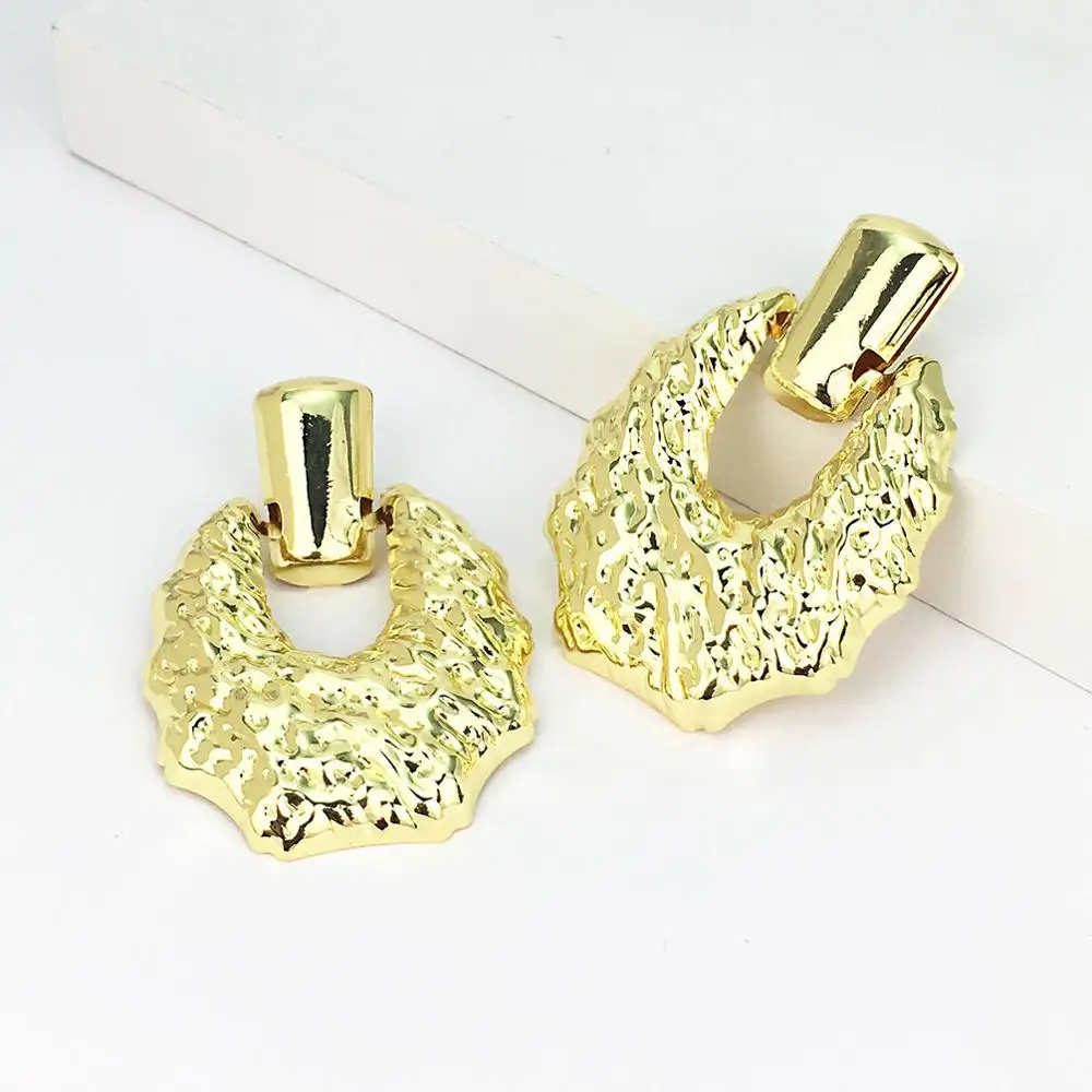 MANILAI брендовые винтажные металлические массивные Висячие серьги для женщин Золотой Серебряный цвет подвески серьги большие ювелирные изделия подарок - Окраска металла: Gold Earrings 1527