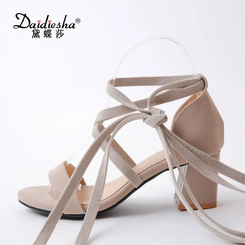 

32-46 Hot Sale 2017 Women Shoes Sandals Rome Style Gladiator Flock Shoes Sexy Cross-tied Med High Heel Lace-up Pumps Sandal