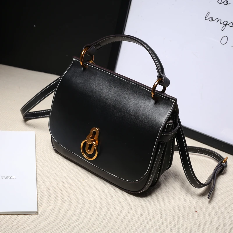 

Summer Fashion Genuine Leather women messenger Bags Circle lock Cow leather shoulder&Crossbody bag High Quality Flap bags bolsos
