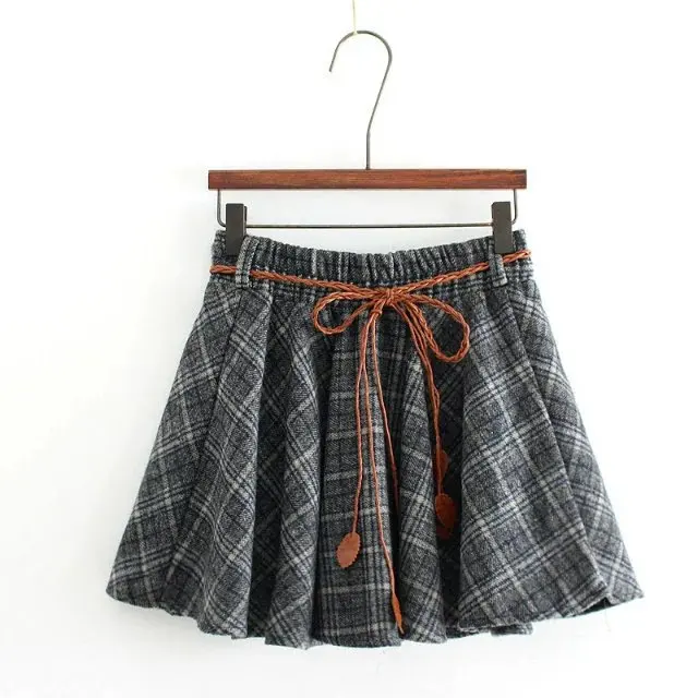 Новая весенняя женская клетчатая тонкая короткая юбка из шерсти с эластичным поясом для молодых девушек в консервативном стиле, корейские модные юбки - Цвет: Темно-серый